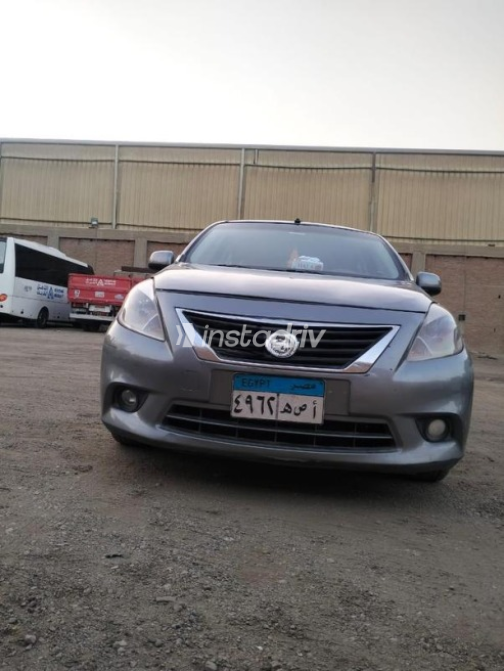 Nissan Sunny 2015 Green Automatic Used for Sale in Qalyub - 10