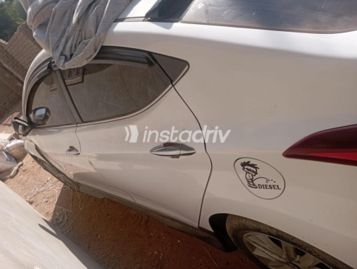 Hyundai Avante 2015 White Automatic Used for Sale in Zagazig - 4
