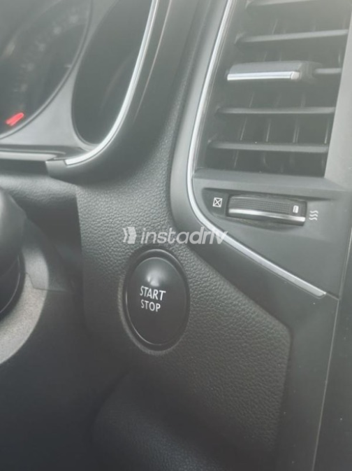 Renault Megane 2019 Red Automatic Used for Sale in Greater Cairo ( Cairo + Giza) - 5