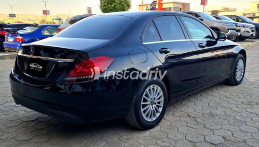 Mercedes C 180 2019 Black Automatic Used for Sale in Maadi - 3
