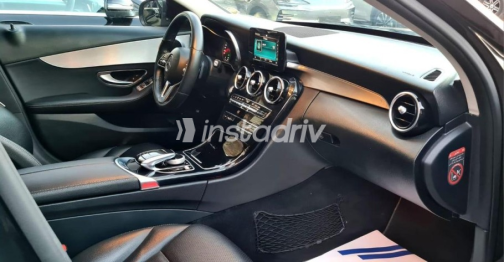 Mercedes C 180 2019 Black Automatic Used for Sale in Maadi - 8