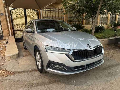 Skoda Octavia 2024 Silver Automatic Used for Sale in Cairo - 1