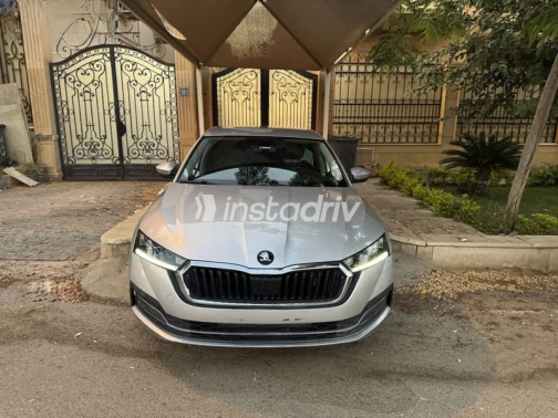 Skoda Octavia 2024 Silver Automatic Used for Sale in Cairo - 4