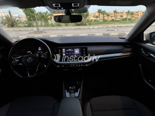 Skoda Octavia 2024 Silver Automatic Used for Sale in Cairo - 6