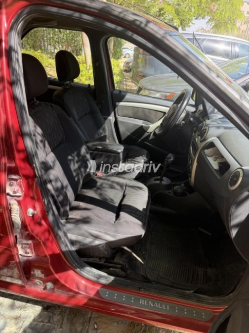 Renault Logan 2013 Red Automatic Used for Sale in Giza - 5