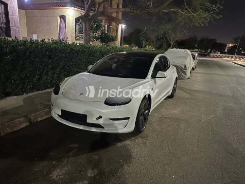 تسلا موديل 3 2021 أبيض أوتوماتيك مستعملة للبيع في مدينتى - 7