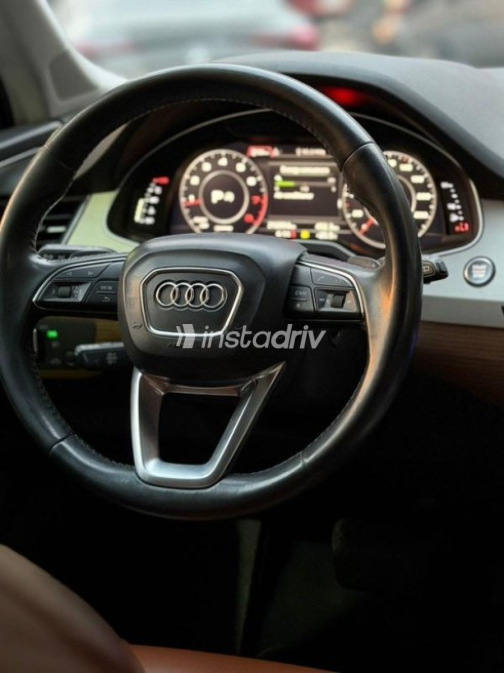 Audi Q7 2018 Gray Automatic Used for Sale in Nasr city - 9