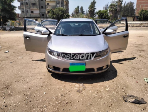 Kia Cerato 2012 Silver Automatic Used for Sale in Gharbia - 6