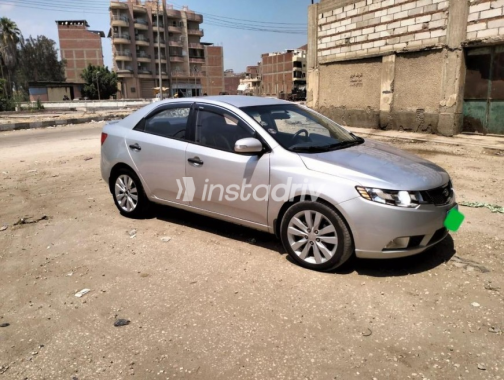Kia Cerato 2012 Silver Automatic Used for Sale in Gharbia - 7