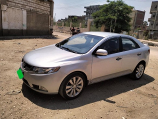 Kia Cerato 2012 Silver Automatic Used for Sale in Gharbia