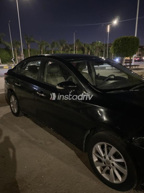 Nissan Sentra 2018 Black Automatic Used for Sale in Sheikh Zayed City - 2