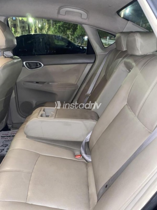 Nissan Sentra 2018 Black Automatic Used for Sale in Sheikh Zayed City - 6