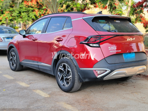 Kia Sportage 2023 Red Automatic Used for Sale in Cairo - 4