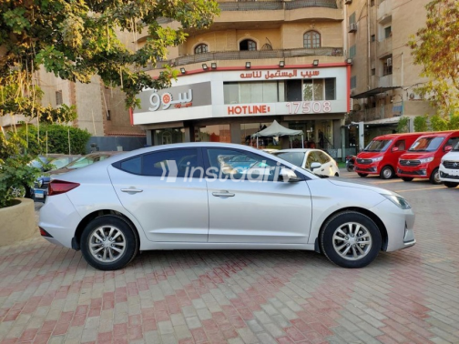 Hyundai Elantra 2025 Silver Automatic Used for Sale in Cairo - 3