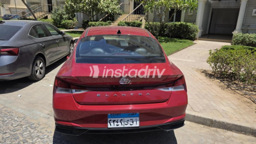 Hyundai Elantra CN7 2022 Dark Red Automatic Used for Sale in Cairo - 3