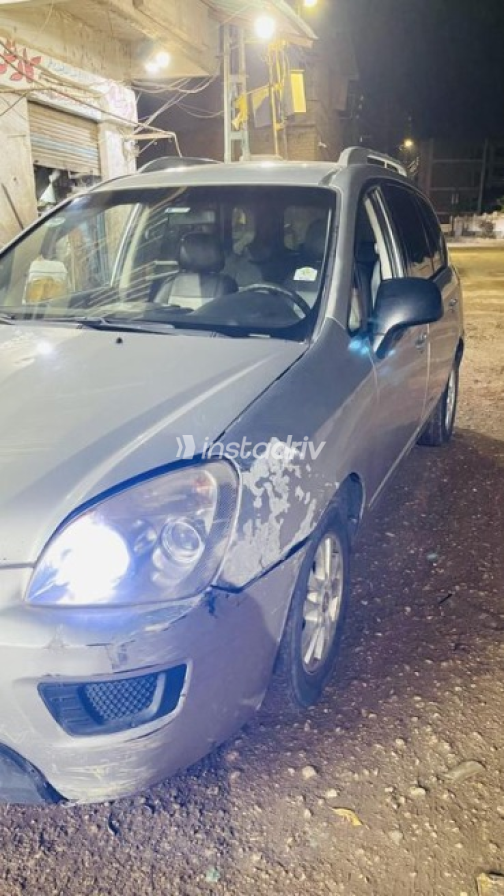 Kia Carens 2011 Silver Automatic Used for Sale in Qalyubia - 6