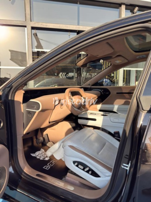 Avatr 07 2025 Brown Automatic Used for Sale in Cairo - 5