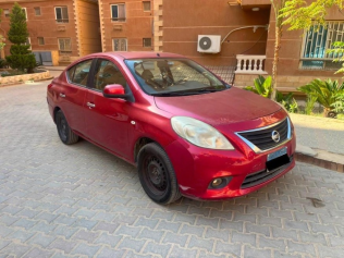 Nissan Sunny 2013 Dark Red Automatic Used for Sale in Cairo