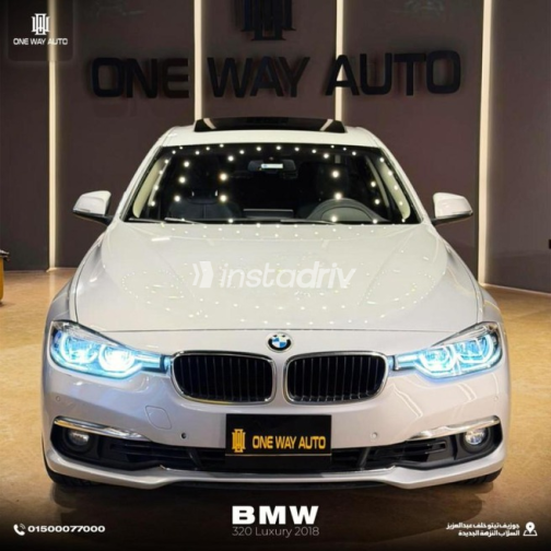 BMW 320 2018 Silver Automatic Used for Sale in Cairo - 2