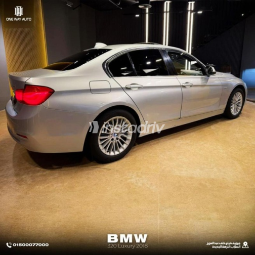 BMW 320 2018 Silver Automatic Used for Sale in Cairo - 4