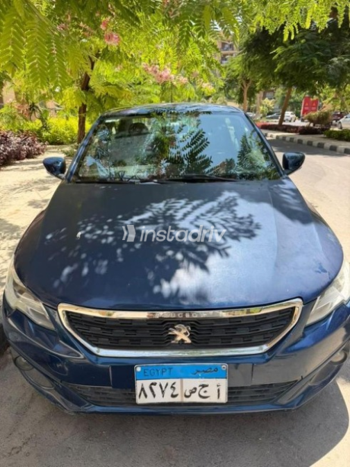 Peugeot 301 2019 White Automatic Used for Sale in Greater Cairo ( Cairo + Giza) - 5