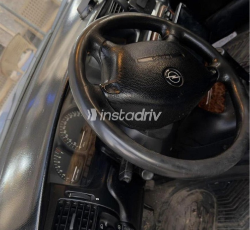 Opel Vectra 1999 Cyan Automatic Used for Sale in Kafr el-Sheikh - 5