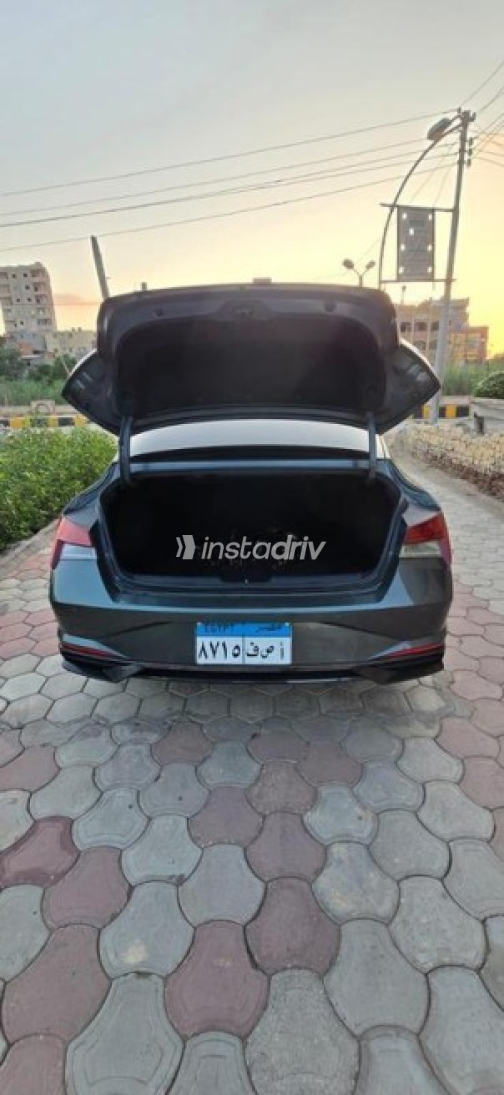 Hyundai Elantra CN7 2022 White Automatic Used for Sale in Greater Cairo ( Cairo + Giza) - 4