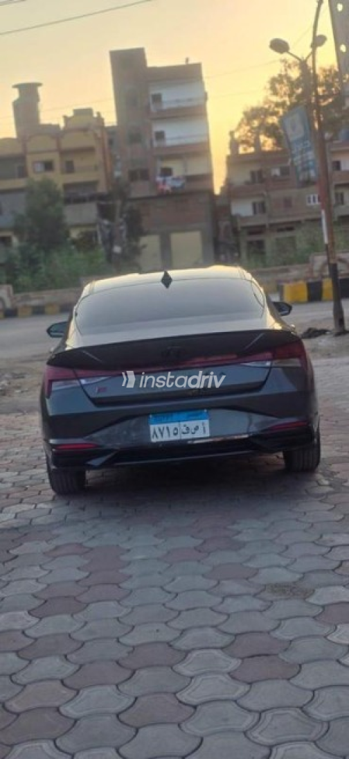 Hyundai Elantra CN7 2022 White Automatic Used for Sale in Greater Cairo ( Cairo + Giza) - 5