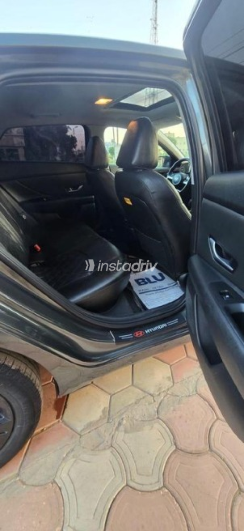 Hyundai Elantra CN7 2022 White Automatic Used for Sale in Greater Cairo ( Cairo + Giza) - 9