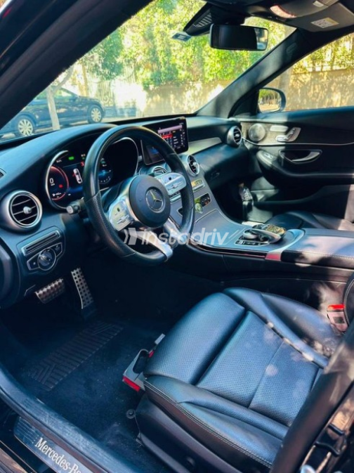 Mercedes C 200 2019 Black Automatic Used for Sale in Sheikh Zayed City - 3