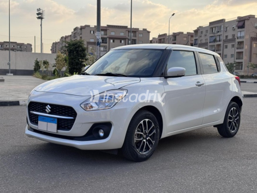 Suzuki Swift 2023 White Automatic Used for Sale in Greater Cairo ( Cairo + Giza) - 1