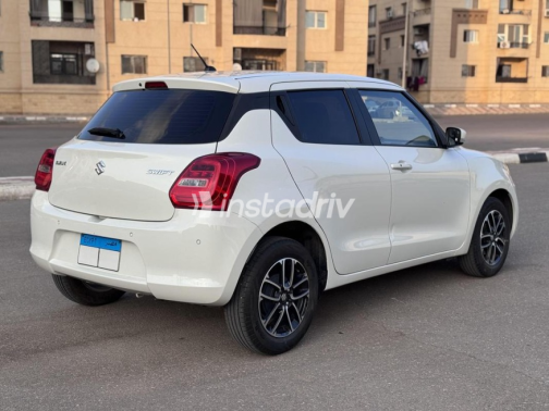 Suzuki Swift 2023 White Automatic Used for Sale in Greater Cairo ( Cairo + Giza) - 3