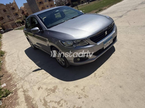 Peugeot 301 2021 White Automatic Used for Sale in Greater Cairo ( Cairo + Giza) - 3