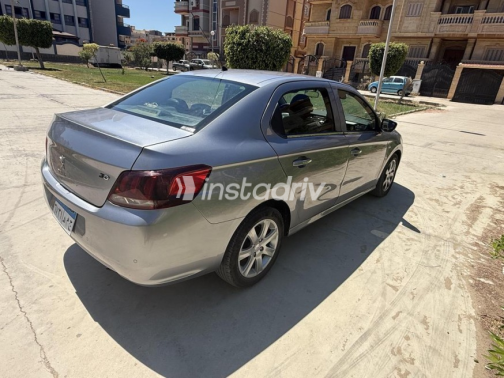 Peugeot 301 2021 White Automatic Used for Sale in Greater Cairo ( Cairo + Giza) - 4