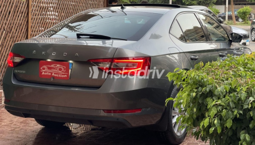 Skoda Superb 2022 Gray Automatic Used for Sale in Cairo - 5