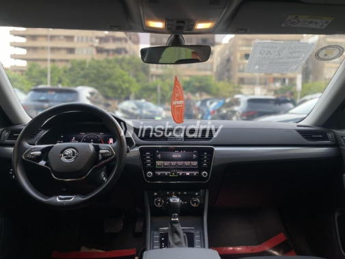 Skoda Superb 2022 Gray Automatic Used for Sale in Cairo - 10