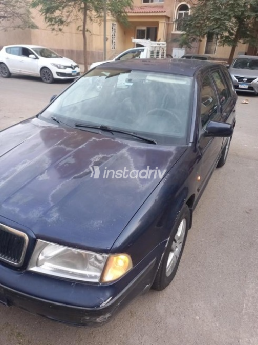 Skoda Octavia A4 2000 Dark Blue Automatic Used for Sale in Cairo - 2