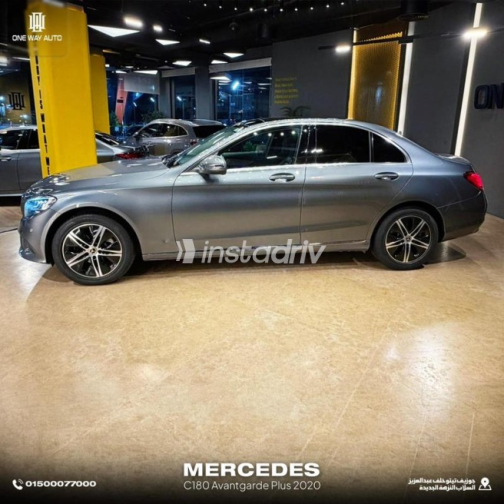 Mercedes C 180 2020 Gray Automatic Used for Sale in Nasr city - 6