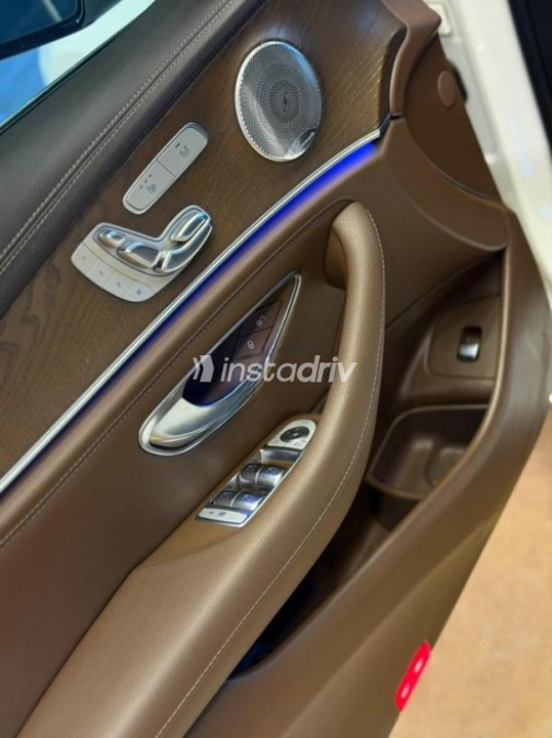 Mercedes E 180 2019 White Automatic Used for Sale in Cairo - 9