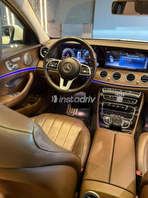 Mercedes E 180 2019 White Automatic Used for Sale in Cairo - 10