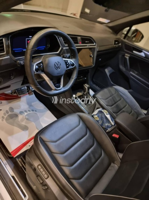 Volkswagen Tiguan 2023 Silver Automatic Used for Sale in Greater Cairo ( Cairo + Giza) - 7