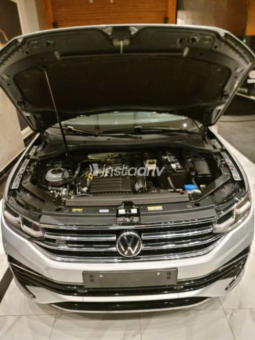 Volkswagen Tiguan 2023 Silver Automatic Used for Sale in Greater Cairo ( Cairo + Giza) - 10