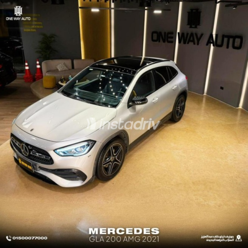 مرسيدس GLA 200 2021 فضي أوتوماتيك مستعملة للبيع في القاهرة - 4