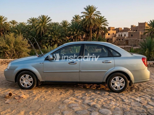 Chevrolet Optra 2006 Green Automatic Used for Sale in Cairo - 7