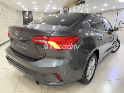 Ford Focus 2021 Gray Automatic Used for Sale in Cairo - 5