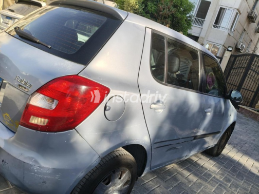 Skoda Fabia 2010 White Automatic Used for Sale in 6 October - 6