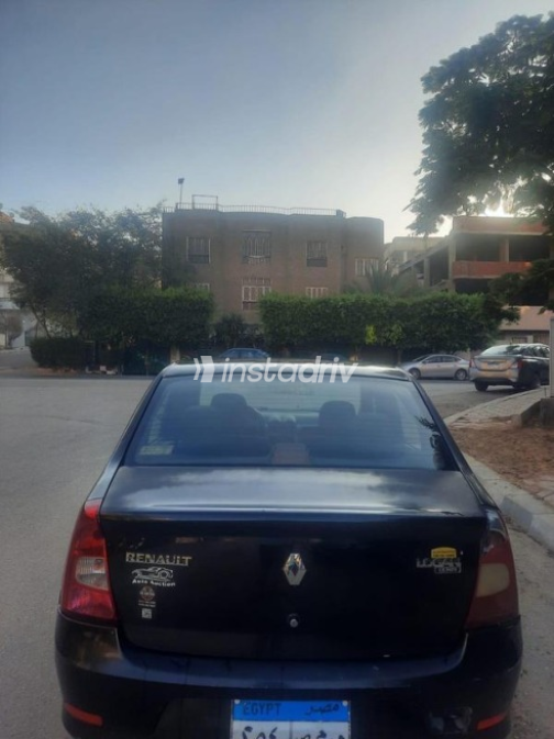 Renault Logan 2010 Black Manual Used for Sale in Obour City - 3