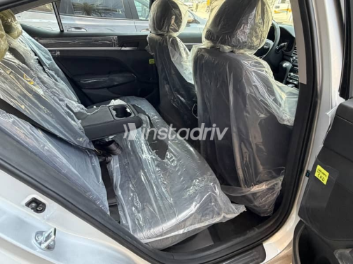 Hyundai Elantra 2026 Silver Automatic New for Sale in Greater Cairo ( Cairo + Giza) - 5