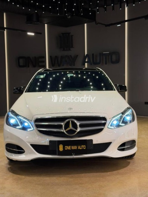 Mercedes E 180 2016 White Automatic Used for Sale in Cairo - 2