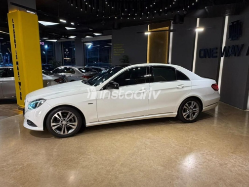 Mercedes E 180 2016 White Automatic Used for Sale in Cairo - 5
